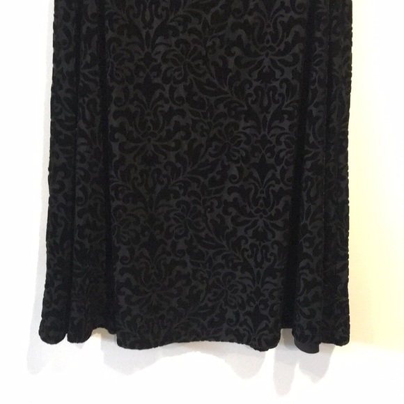 TALBOTS Women’s Knee-Length Velvet Skirt Size 2 - Picture 3 of 8